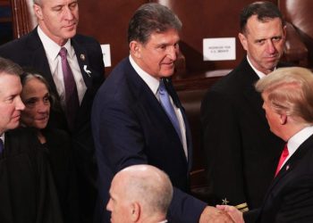 Manchin recalls close ties with ‘outsider’ Trump, cold shoulder from Obama in new book