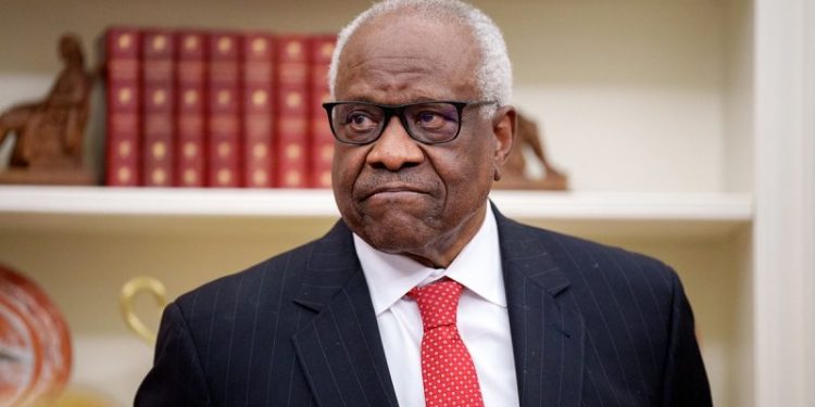 Clarence Thomas presses Dem operative Marc Elias in high-stakes Supreme Court clash